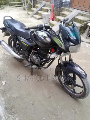 বাজাজ ডিসকভার ১২৫ ২০১৬ সবুজ