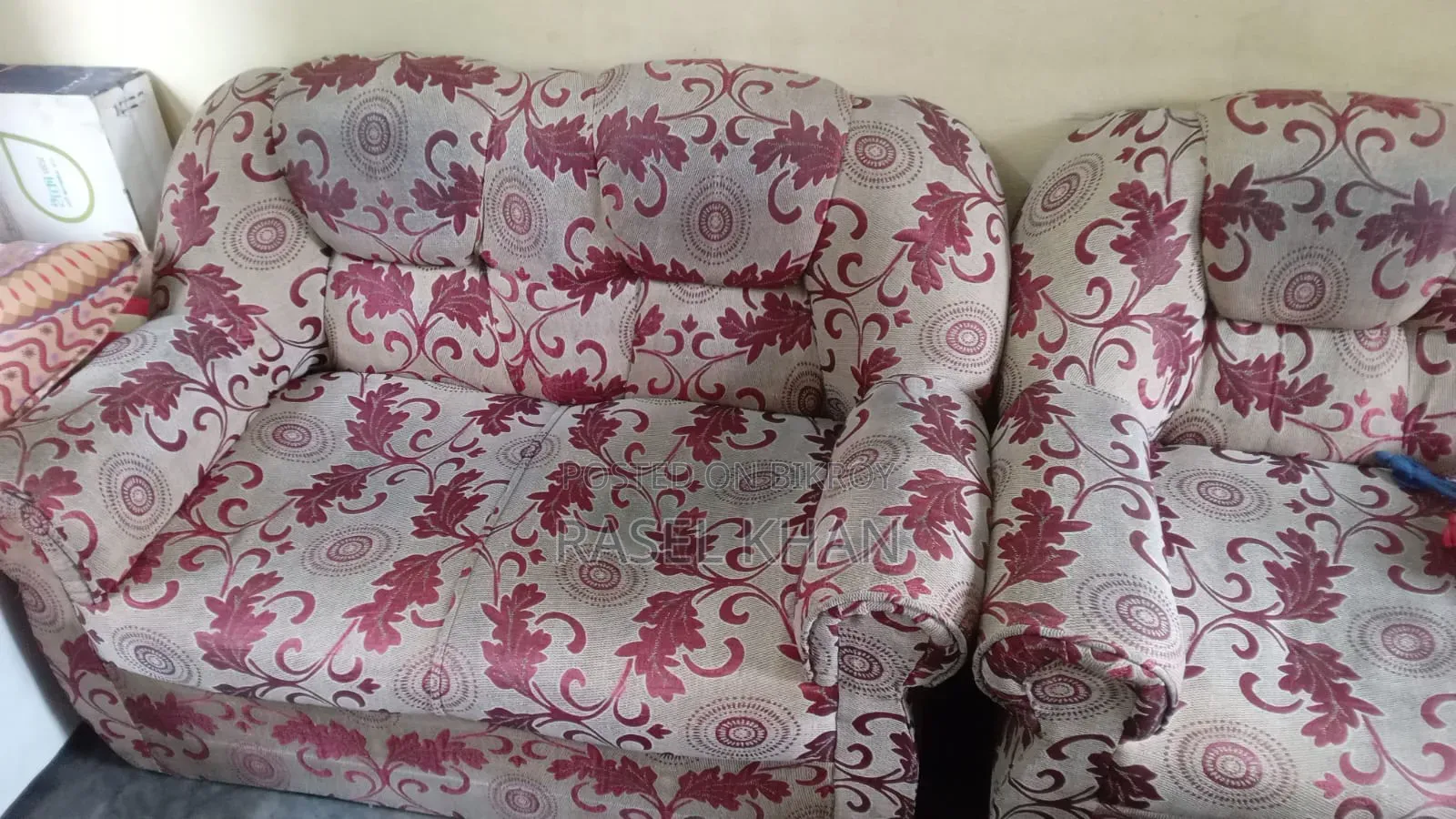 Selling Sofa Set