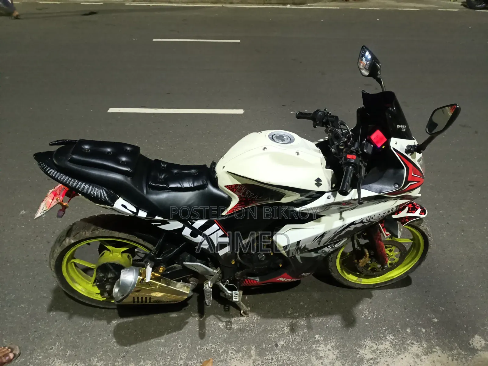 Suzuki Gixxer SF 2016 White