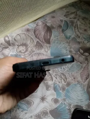 Vivo Y04 128 GB Black