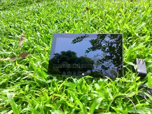 ল্যাপটপ মাইক্রোসফট সারফেস ২জিবি এনভিডিয়া এসএসডি ৬০জিবি