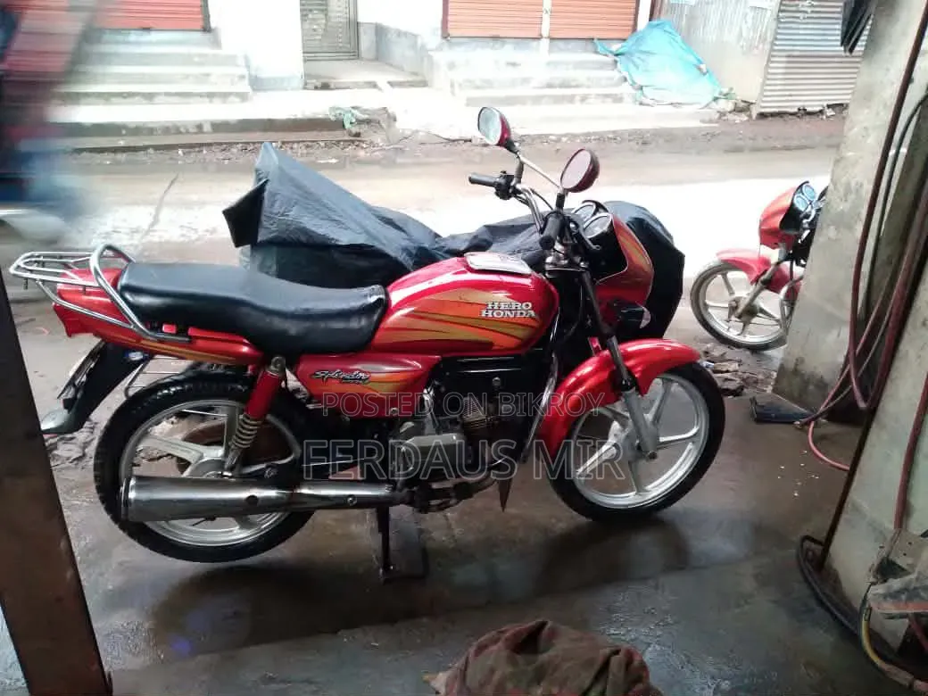Hero Dawn 100 2024 Red