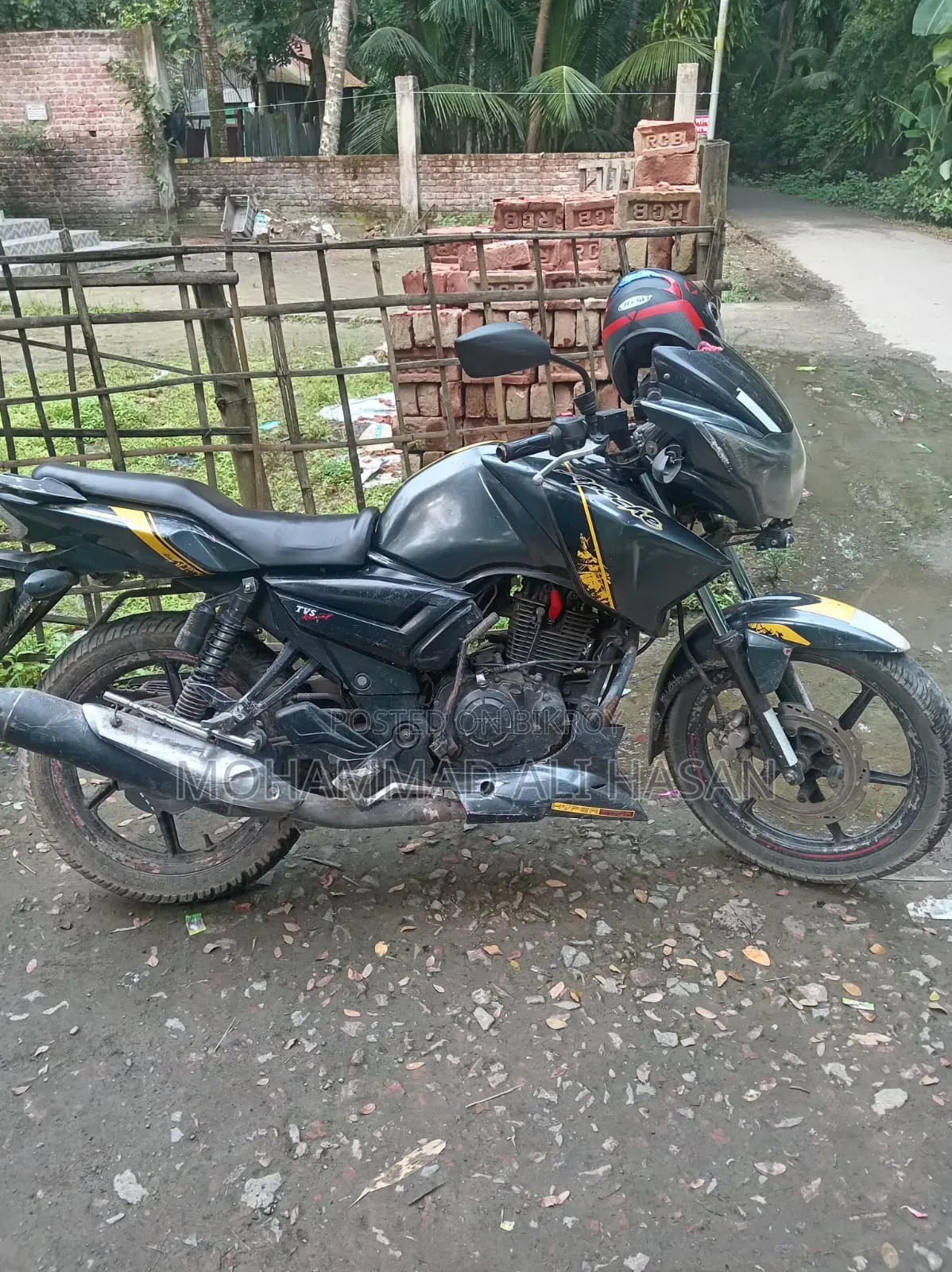 টিভিএস অ্যাপাচি আরটিআর ১৬০ ২ভি ২০১৮ ব্ল্যাক