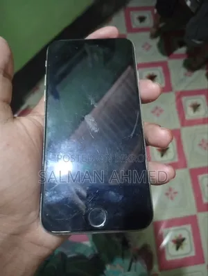 Apple iPhone 6s 32 GB White