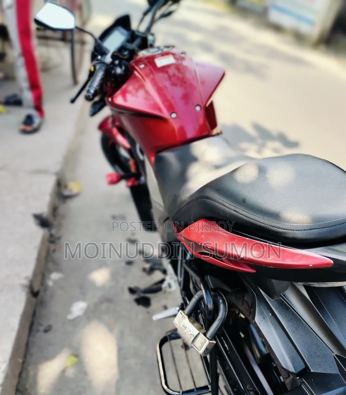 Suzuki Gixxer Monotone 2023 Red