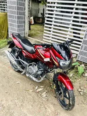 নতুন বাজাজ পালসার ১৫০ ২০১৬ রেড