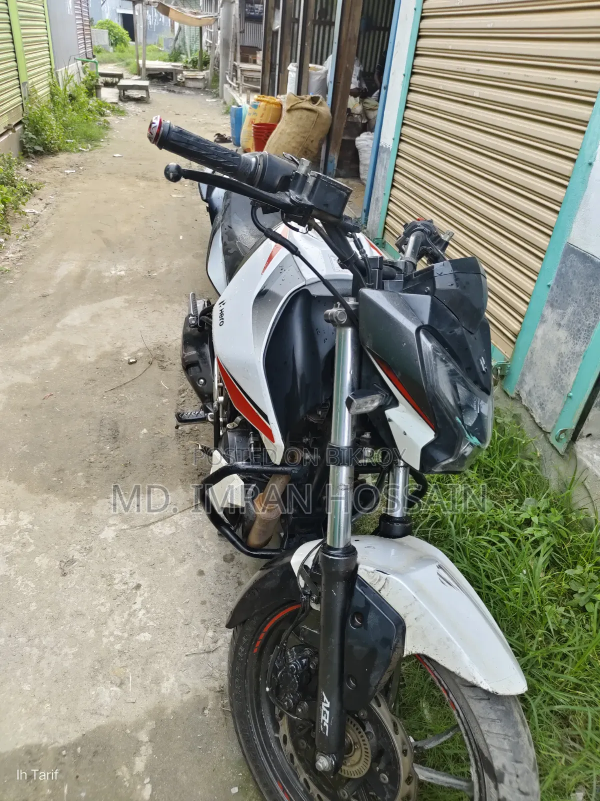 হিরো থ্রিলার ১৬০আর ২০২২ সাদা