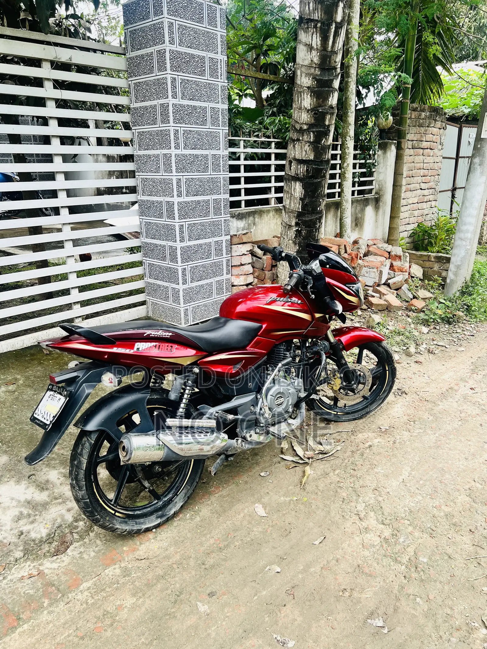 New Bajaj Pulsar 150 2016 Red
