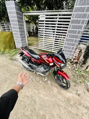 New Bajaj Pulsar 150 2016 Red