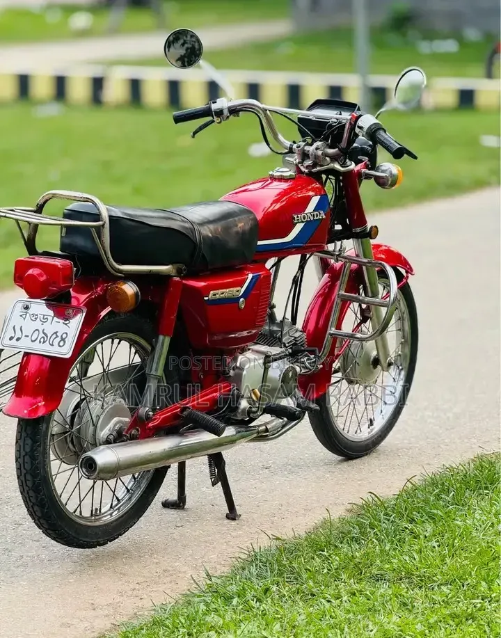 Honda 2000 Red