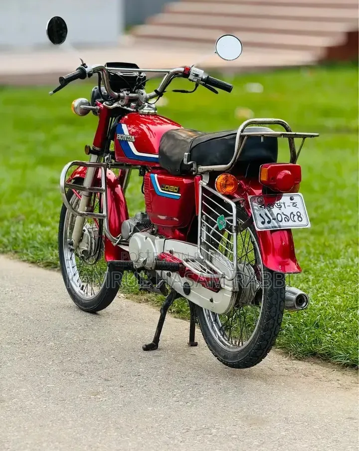 Honda 2000 Red