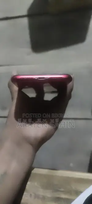 Apple iPhone 11 128 GB Red