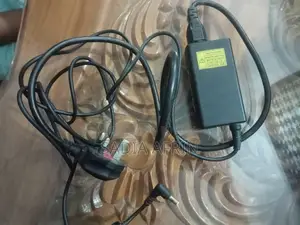 65 Watt Original Laptop Charger