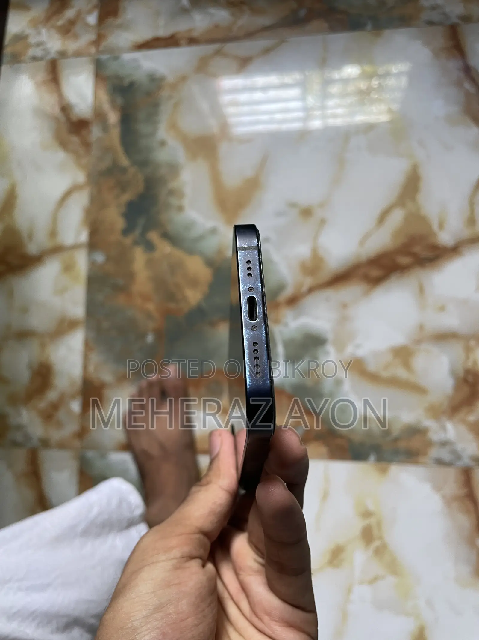 Apple iPhone 12 64 GB Black