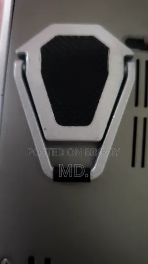 ল্যাপটপ স্ট্যান্ড