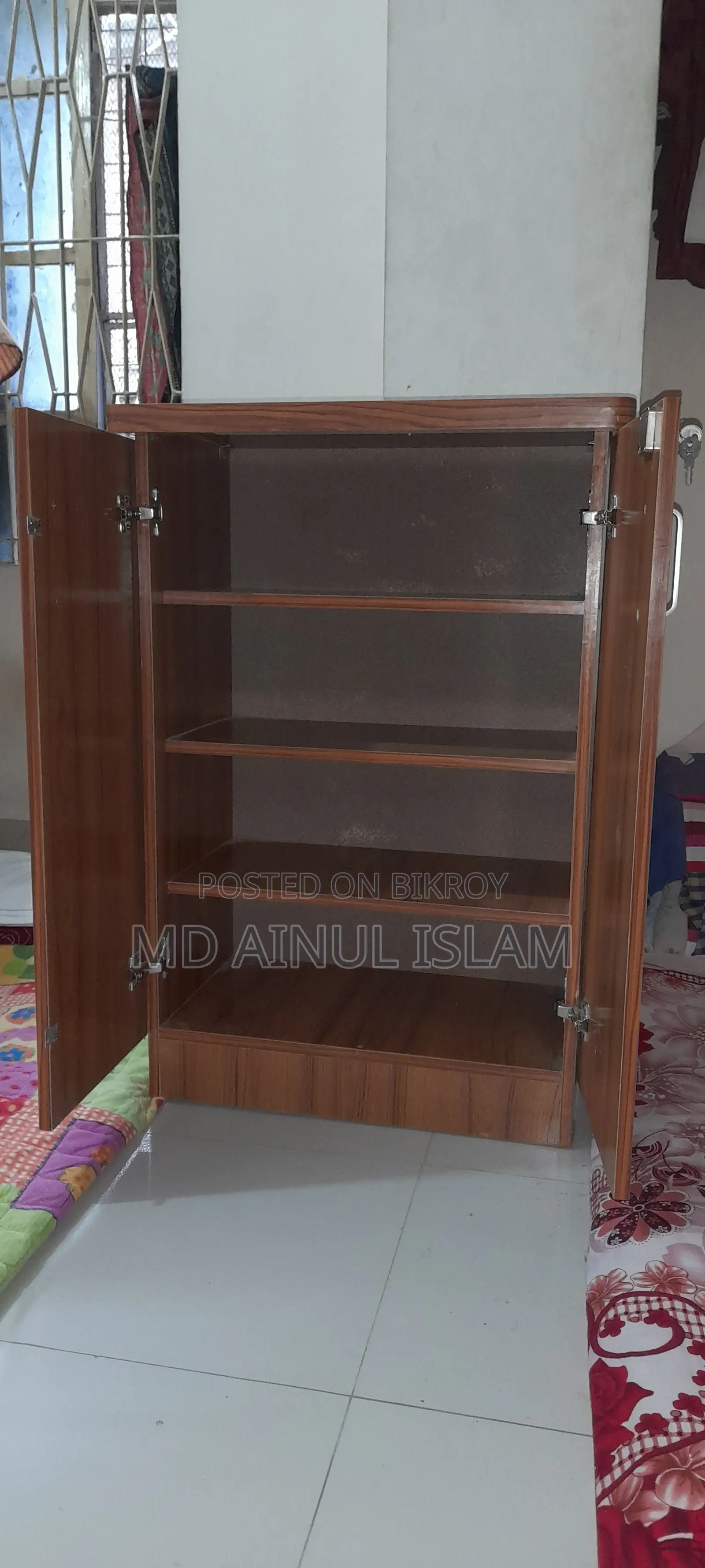 Want to Sell Shoe Rack