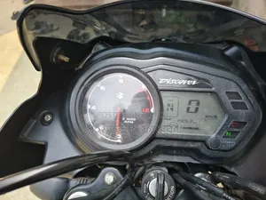 Bajaj Discover 125 2021 Black