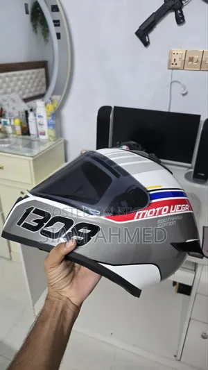Vega Bolt 1308 Southpaw Edition