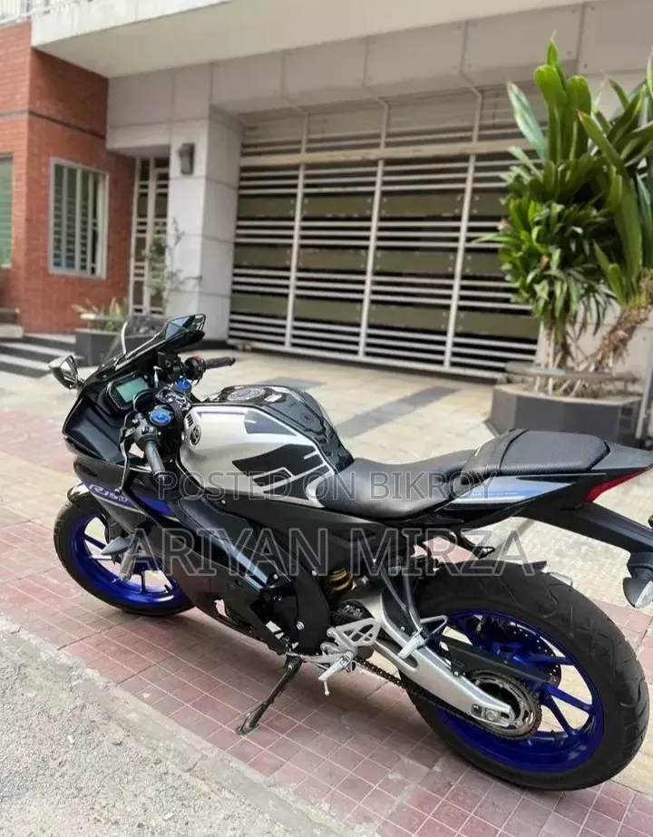 New Yamaha 2026 Black