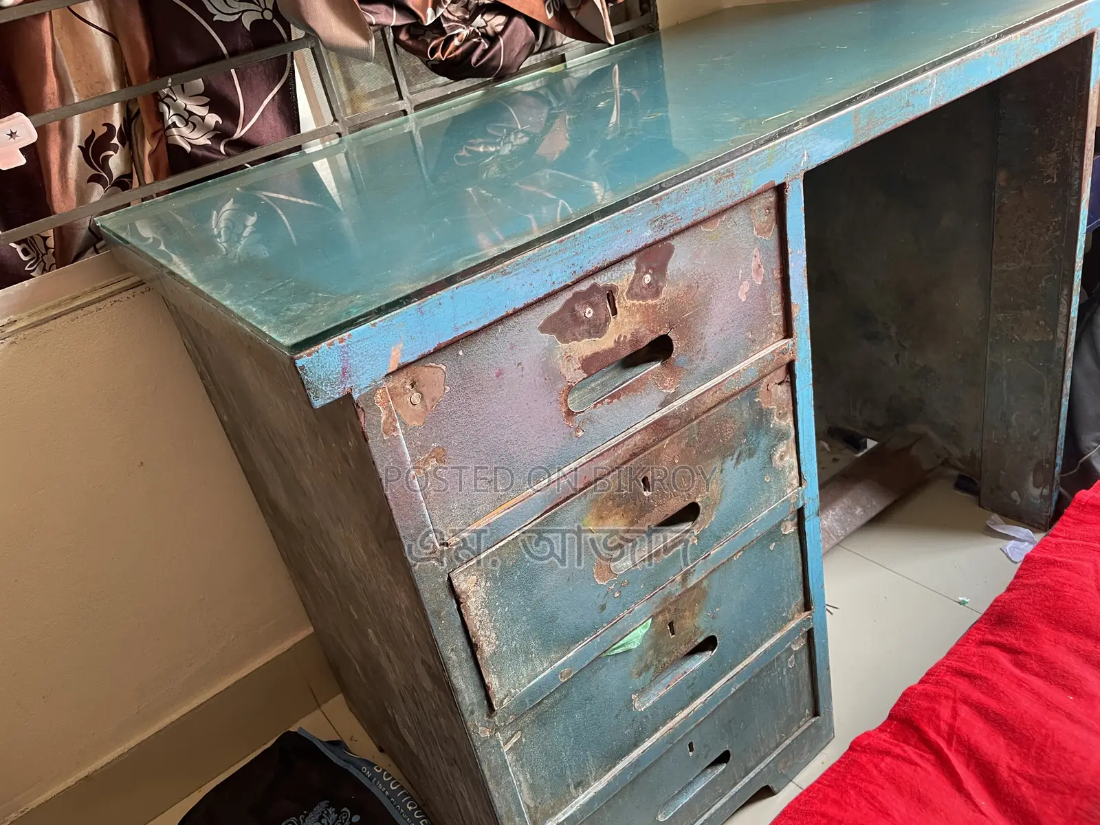 Iron Steel Table