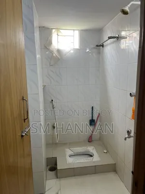 যাত্রাবাড়ীতে ভাড়ার জন্য ফার্নিশড ৩ বেডরুমের অ্যাপার্টমেন্ট
