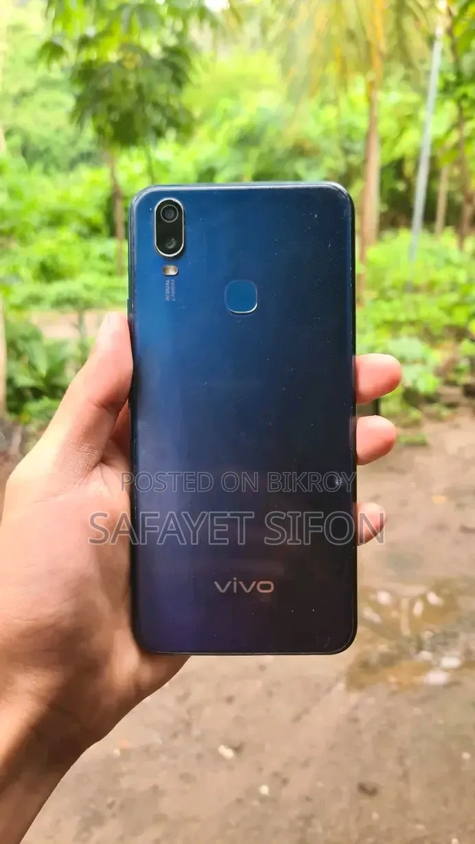 Vivo Y11 32 GB Blue