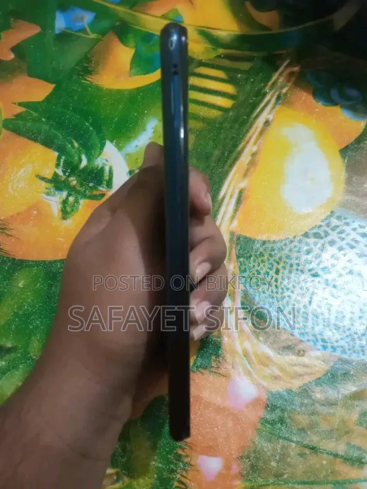 Vivo Y11 32 GB Blue