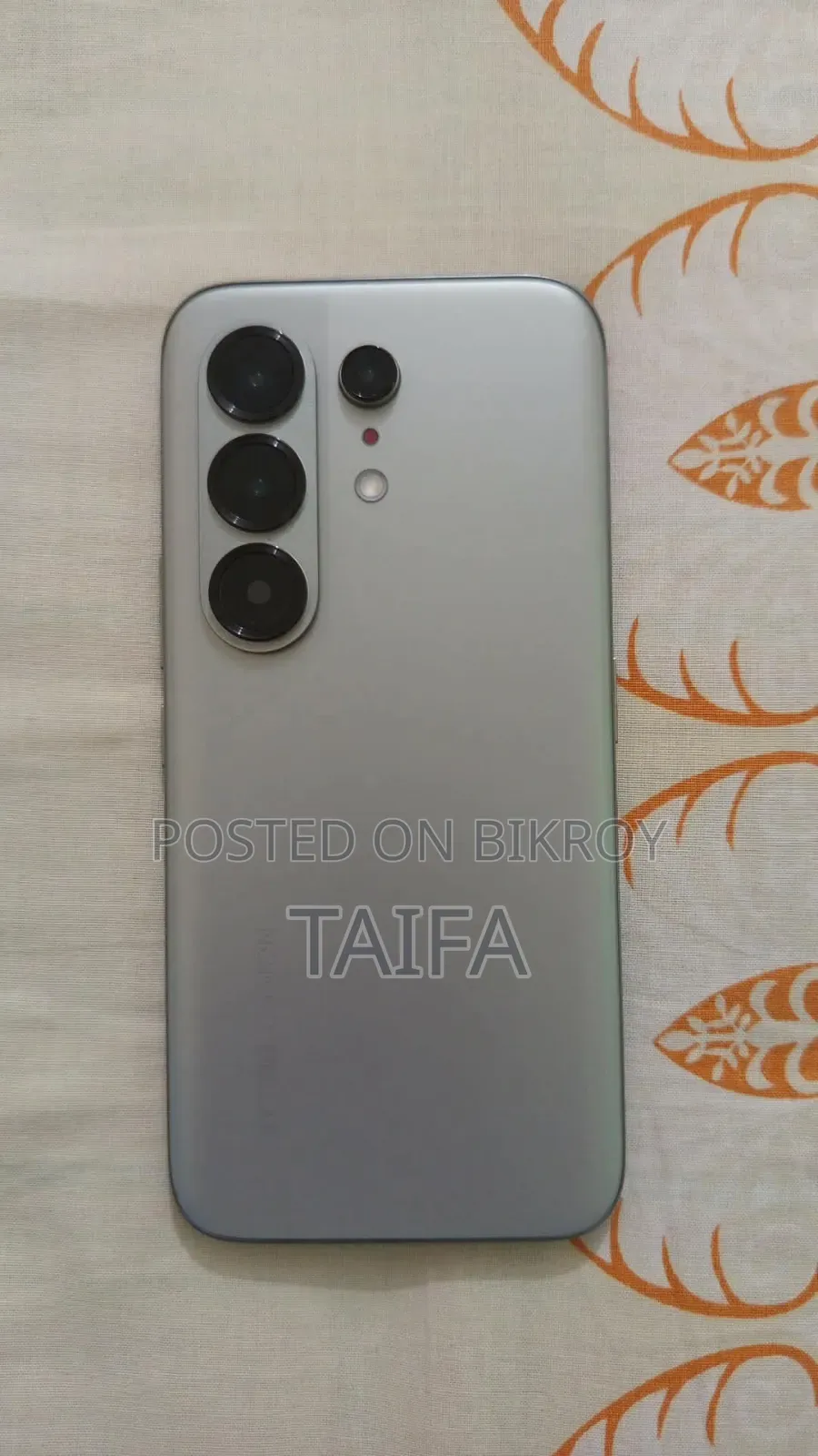 Tecno Camon 50 Ultra 256 GB Silver