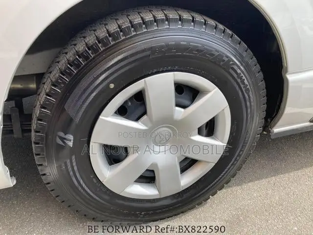 Toyota HiAce 2021 Silver