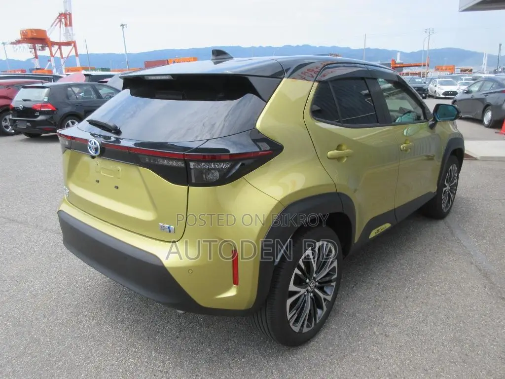 Toyota Yaris Cross 2021 Gold