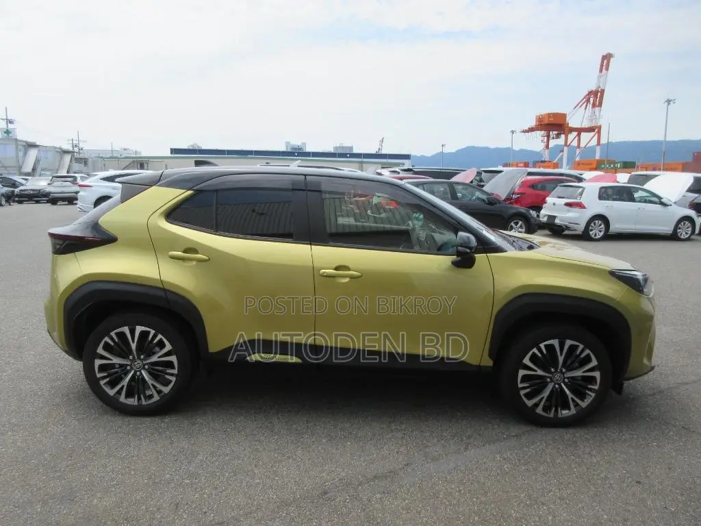 Toyota Yaris Cross 2021 Gold