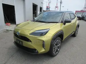 Toyota Yaris Cross 2021 Gold