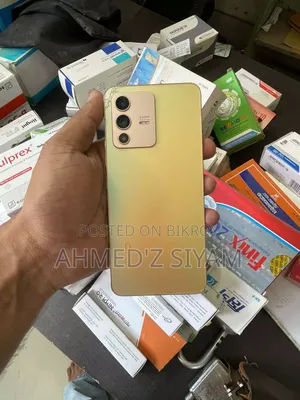 Vivo V23 128 GB Gold