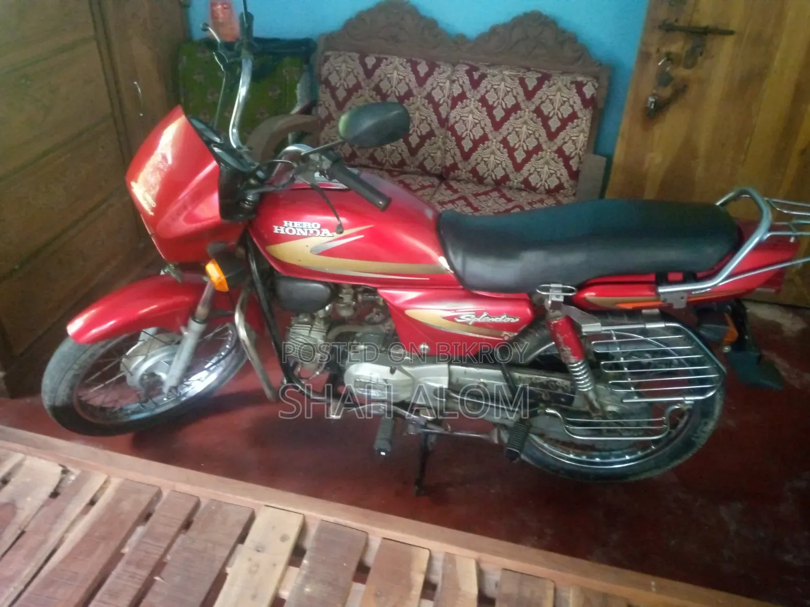 Hero Hunter 100 2016 Red