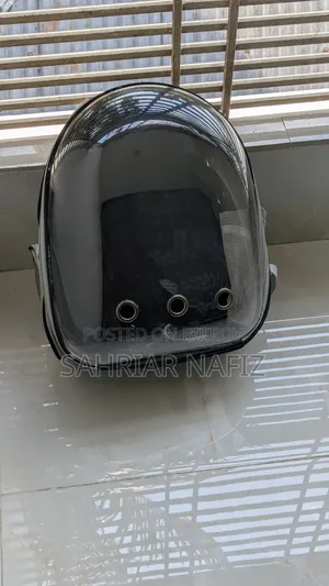 Bag bought 2 weeks ago. Selling because I sold my cat.