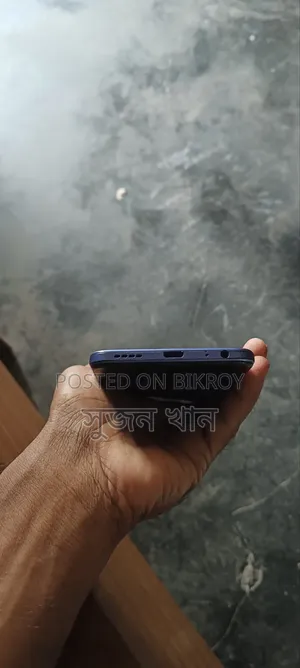 Vivo Y21 64 GB Blue