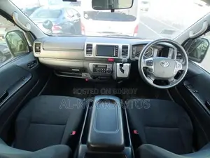 Toyota HiAce 2021 Silver