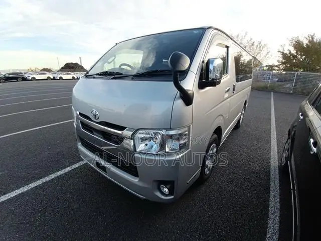 Toyota HiAce 2021 Silver