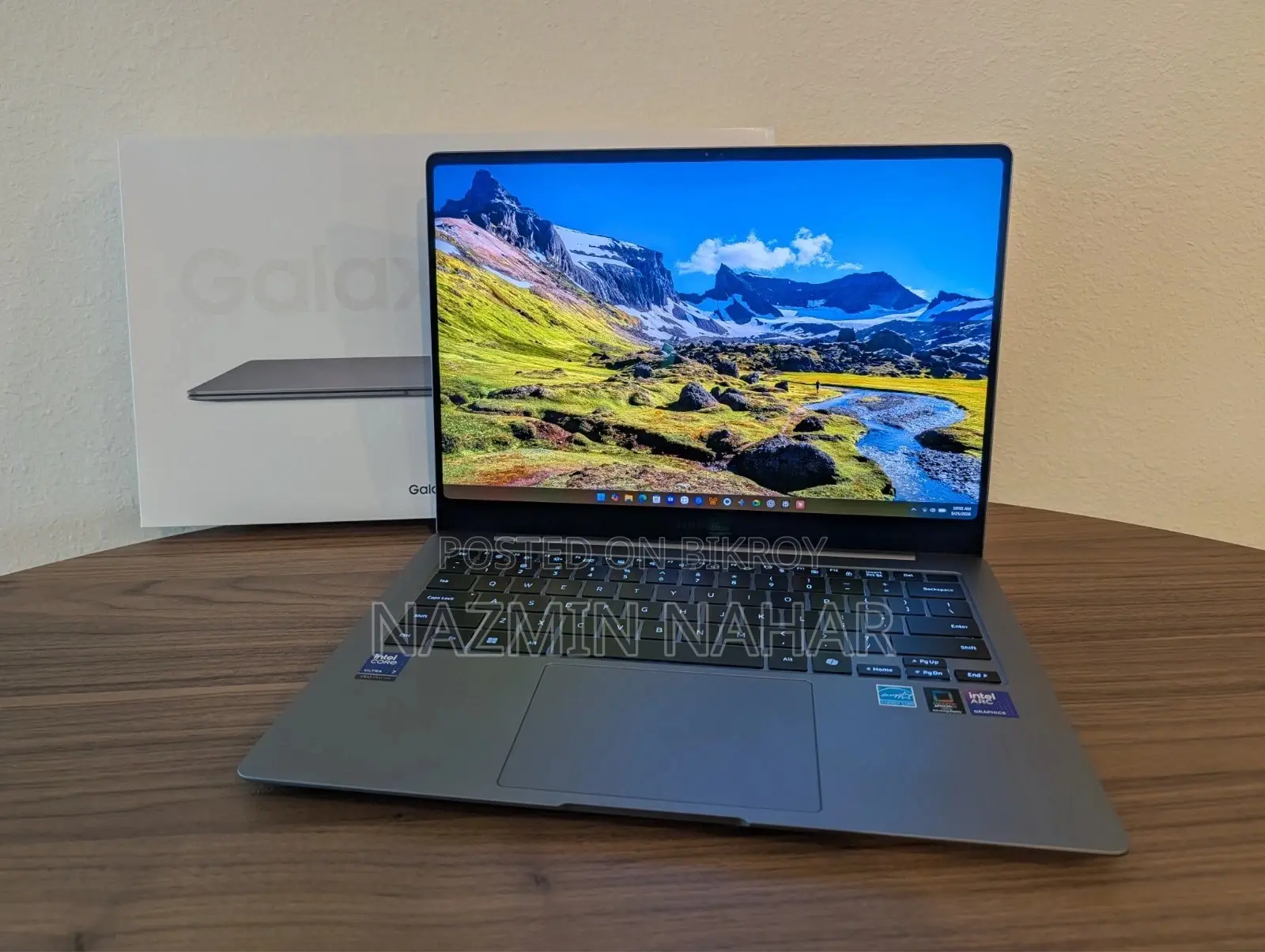 New Laptop Samsung Galaxy Book5 Pro 16GB Intel Core i7 SSD 512GB
