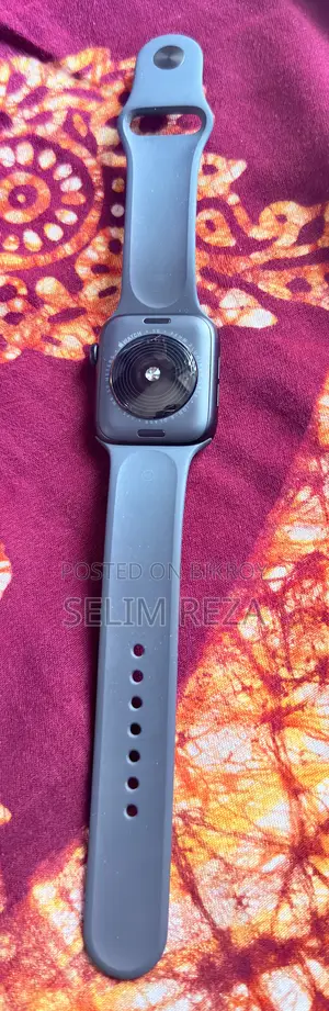 Apple Watch SE 3 For Sale