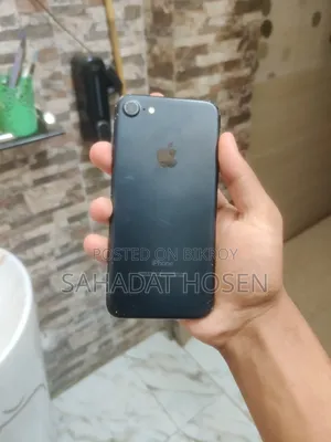 Apple iPhone 7 32 GB Black
