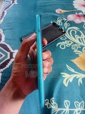 Infinix Hot 12 128 GB Blue