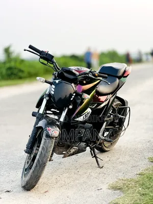 সুজুকি জিক্সার মনোটোন ২০২২ কালো