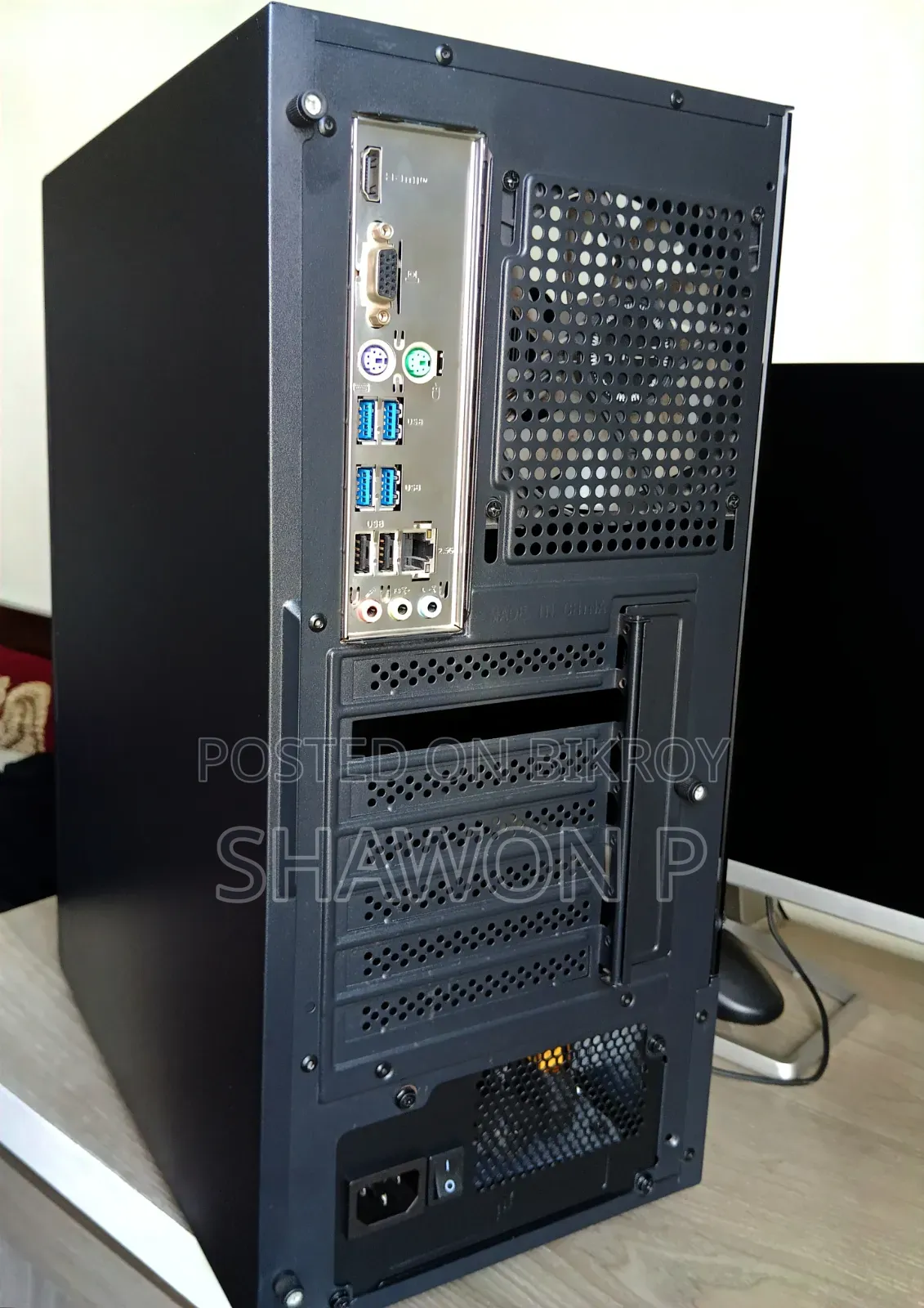 Desktop Computer 16GB RAM 500GB SSD