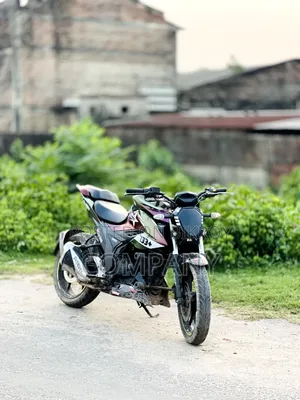 সুজুকি জিক্সার মনোটোন ২০২২ কালো
