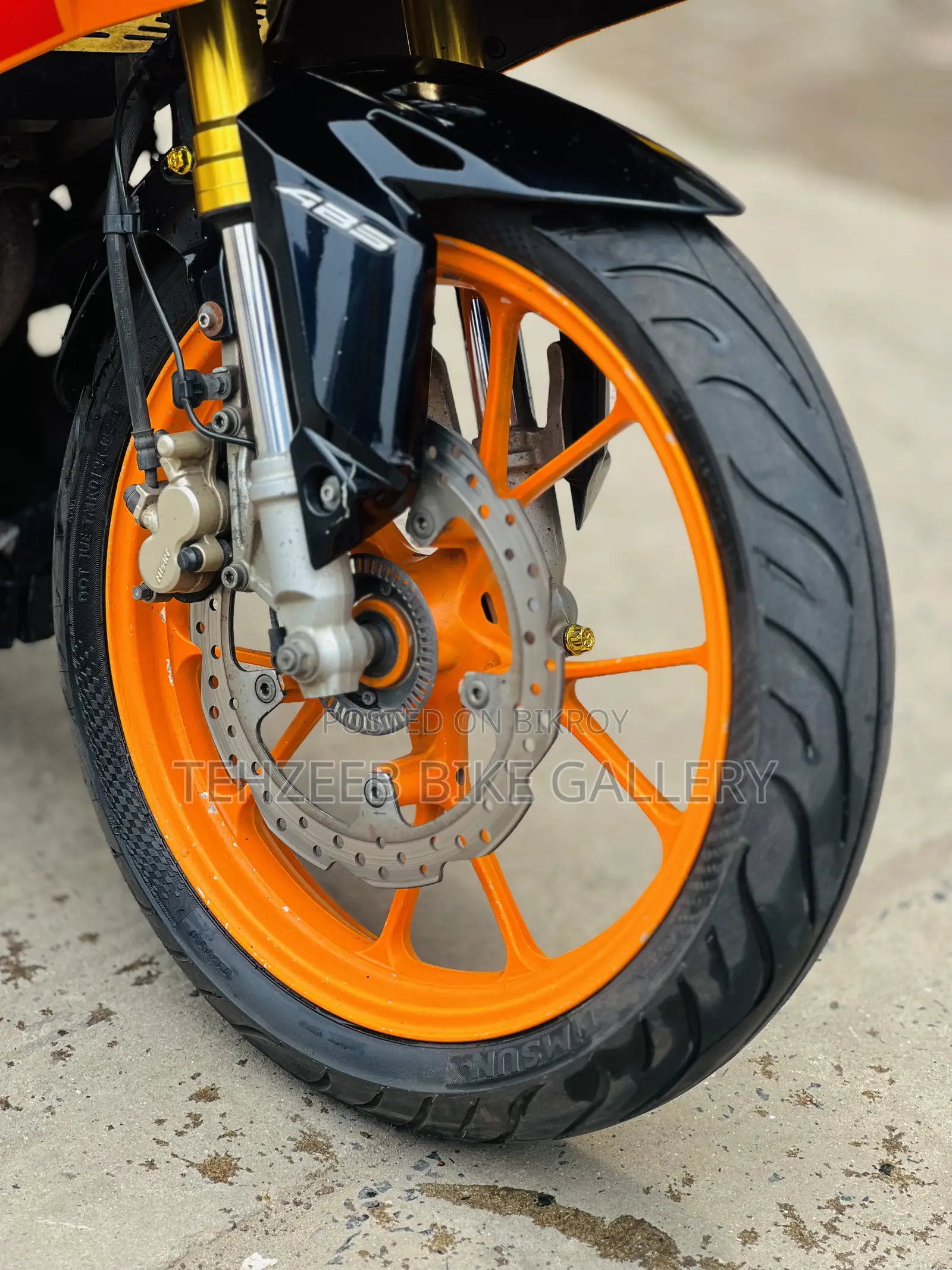 Honda CBR 2022 Orange