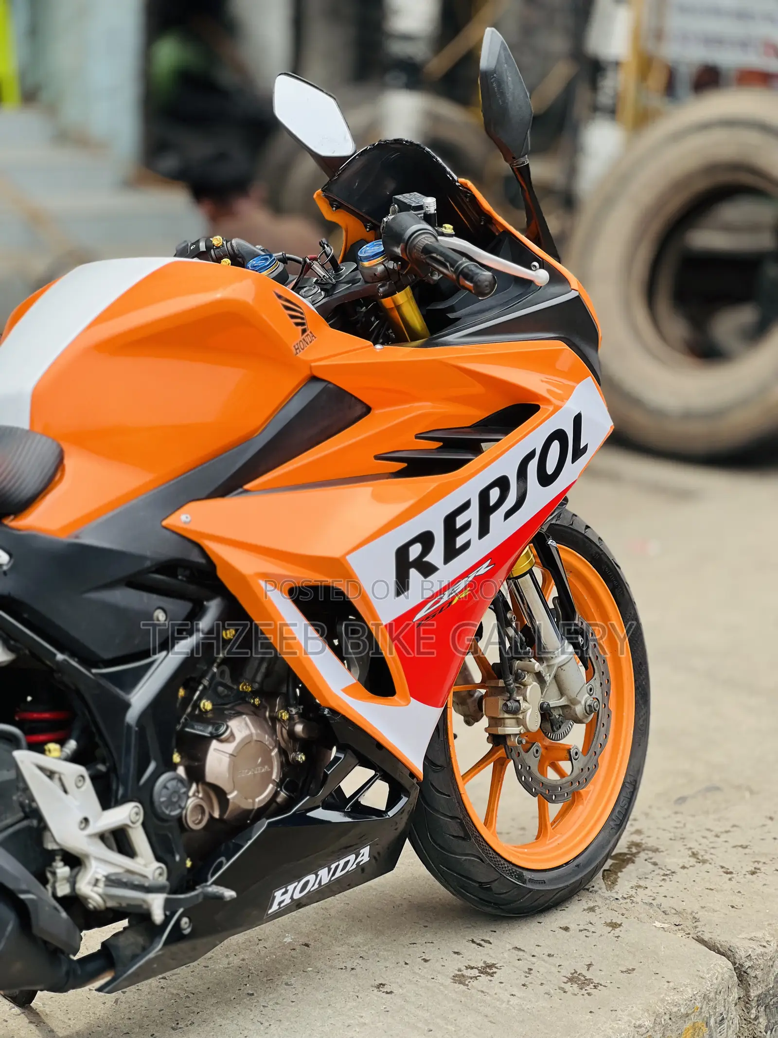 Honda CBR 2022 Orange
