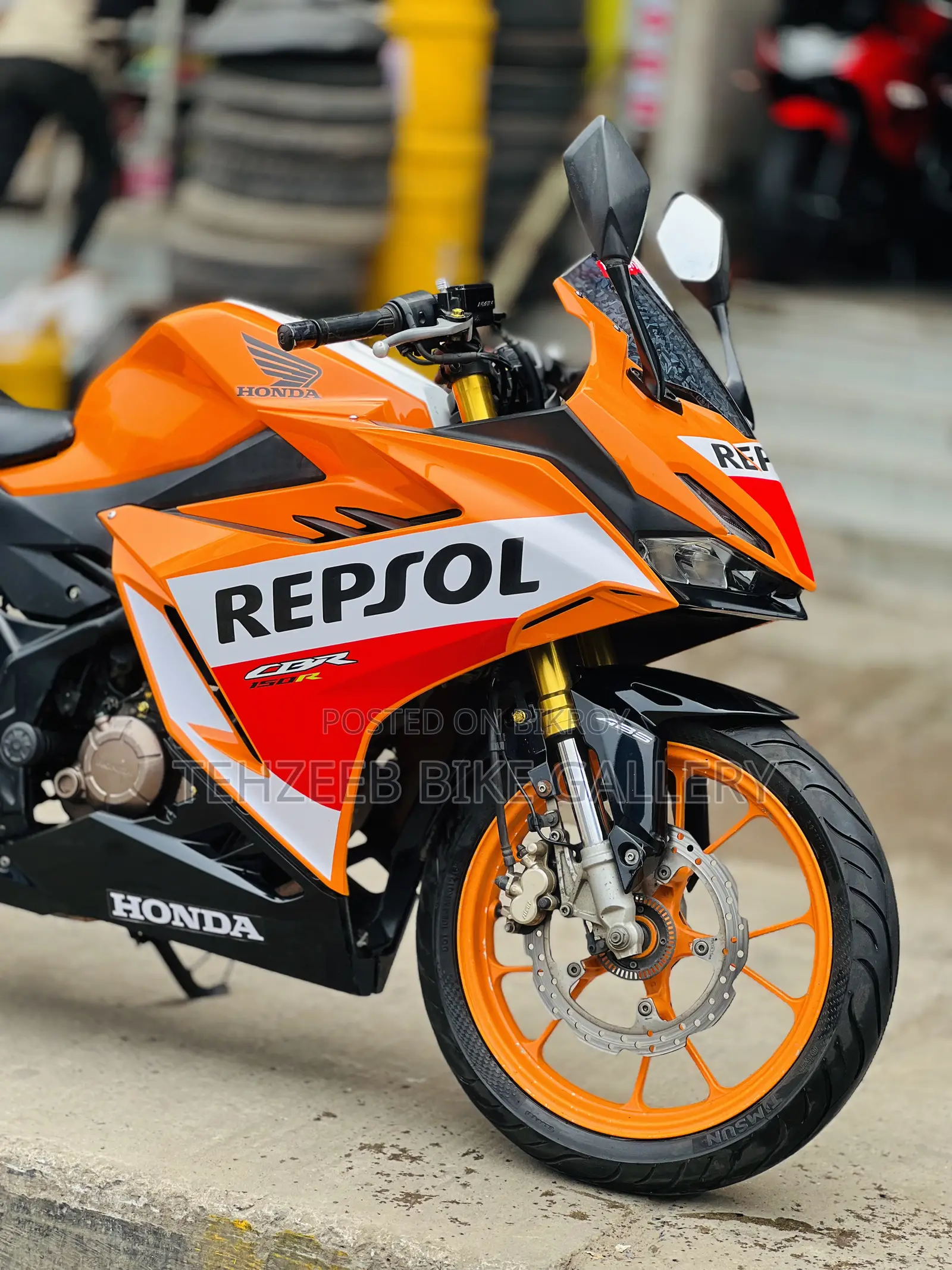 Honda CBR 2022 Orange