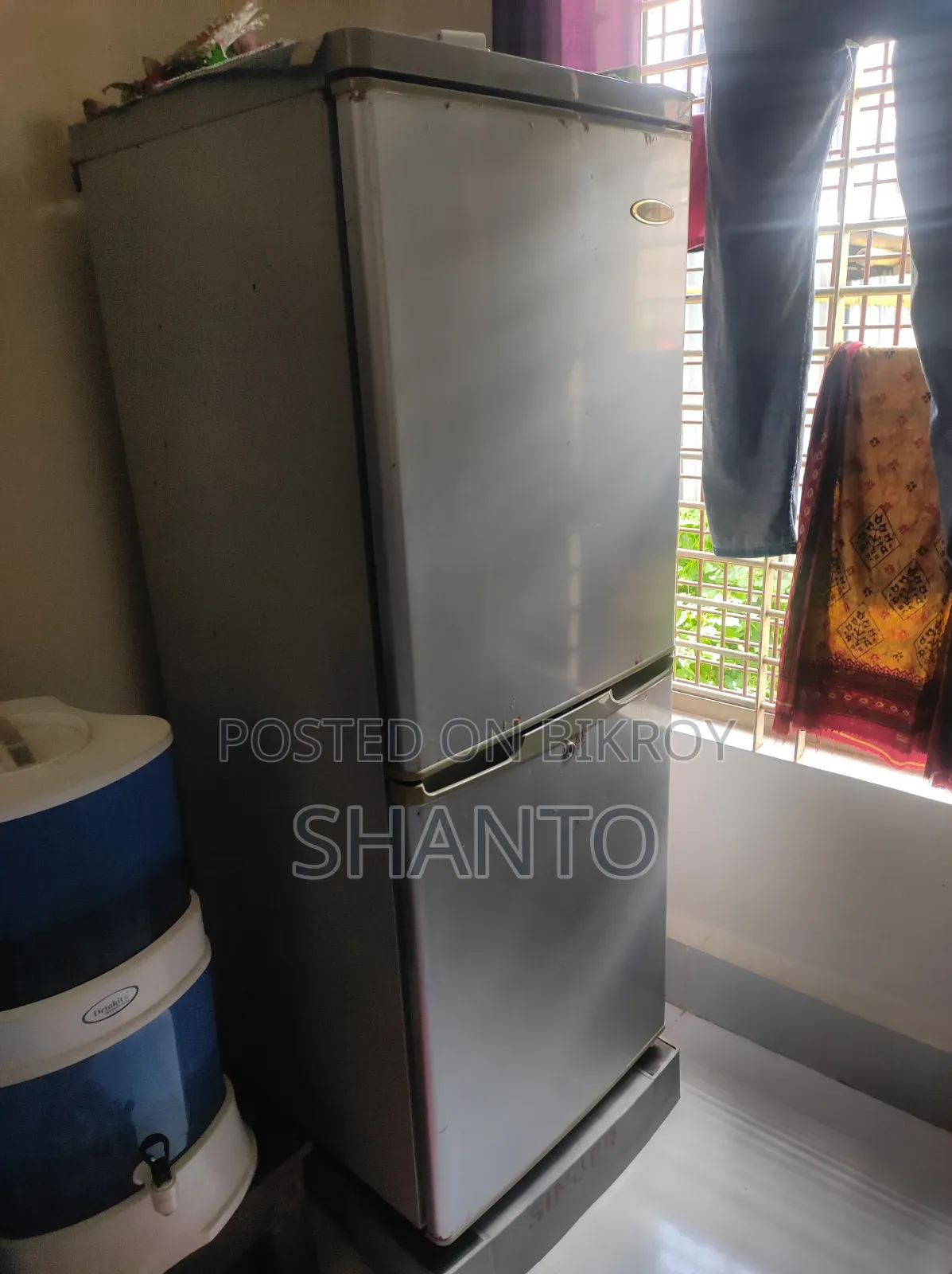 Singer Fridge