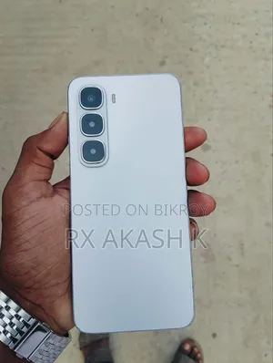 Infinix Hot 60i 128 GB Silver
